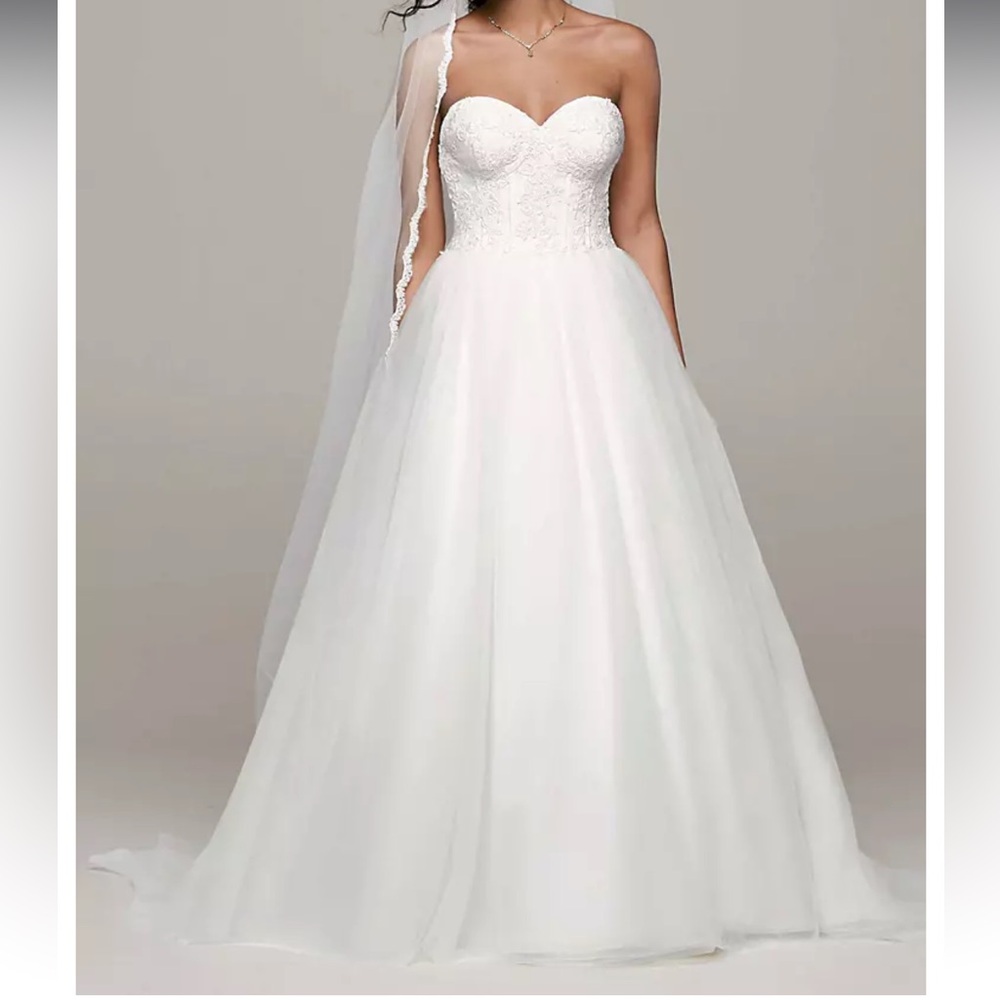 David's Bridal White Lace Corset Bodice Gown STYLE# AI10012320
